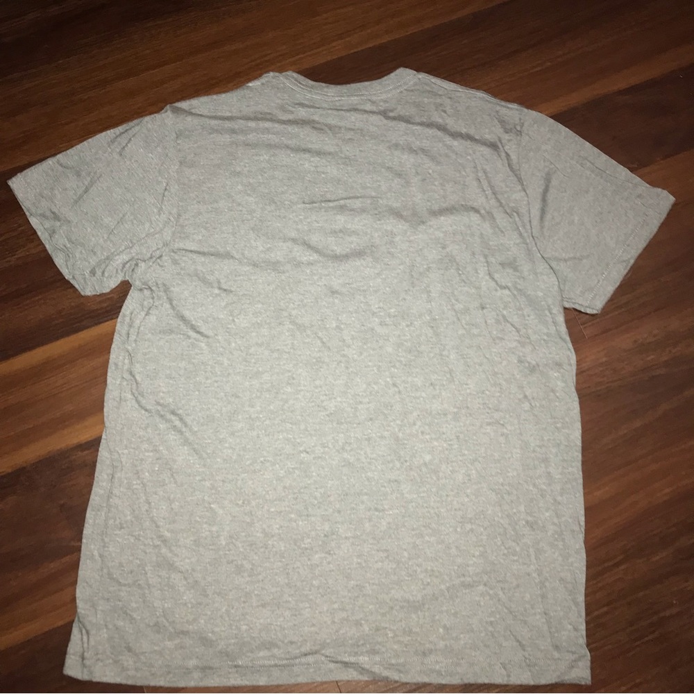 Boston Celtics Dee Brown "The No Look Dunk" T-Shirt - Picture 6 of 7